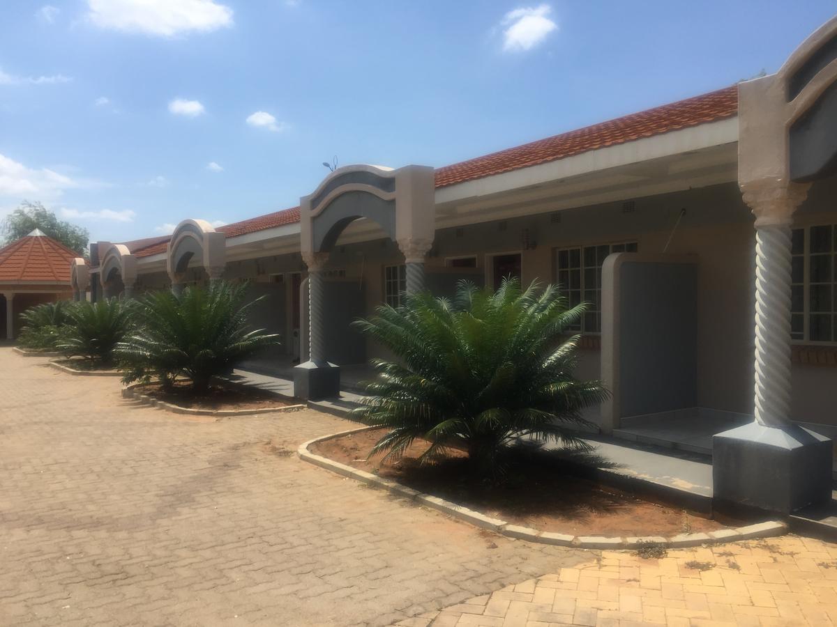 Sahara Stones Hotel Palapye Exterior photo