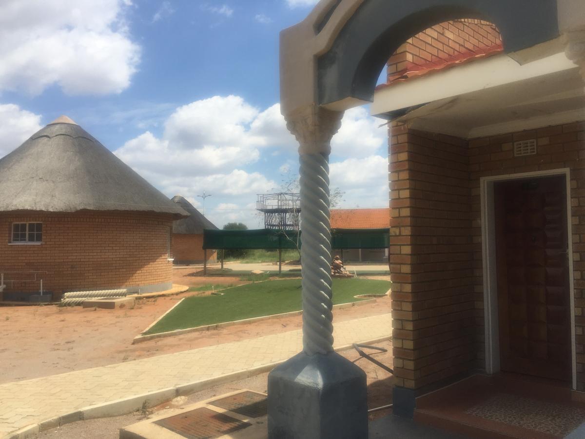 Sahara Stones Hotel Palapye Exterior photo